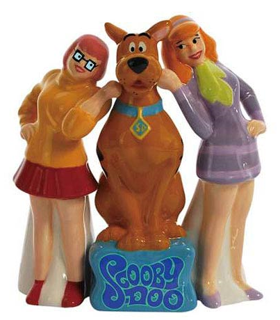 Scooby-Doo and his Girls Salt and Pepper Set