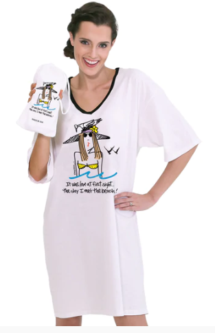 It was love at first sight, the day I met the Beach - Nightshirt in a Bag®